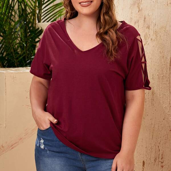

Plus Crisscross Cut-out Solid Tee, Burgundy