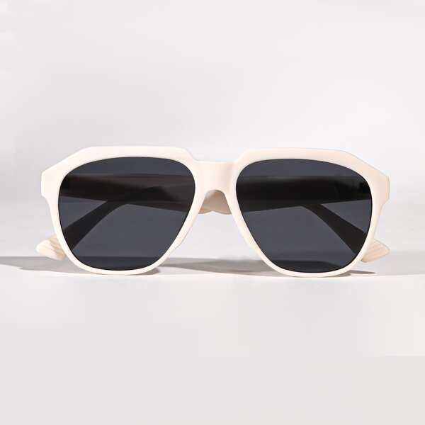 

Irregular Frame Sunglasses