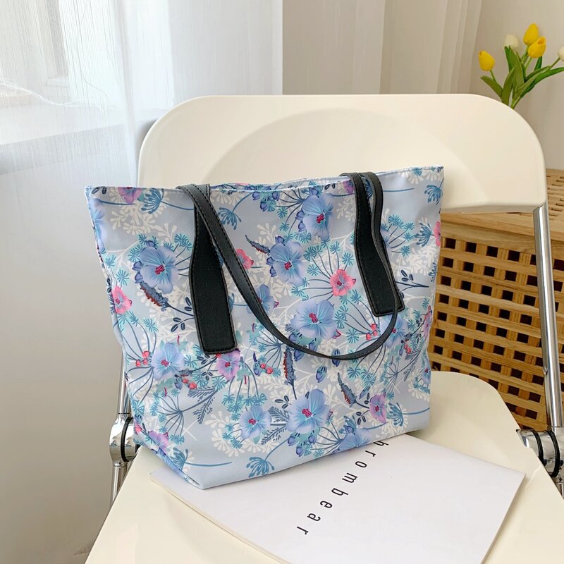 

Floral Tote Bag, Blue