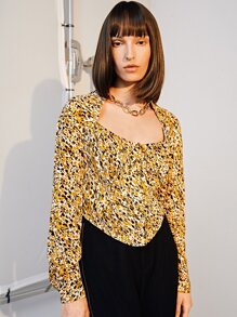 SHEIN VCAY Allover Print Sweetheart Neck Hanky Hem Blouse - Multicolor - View 1