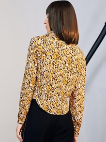 SHEIN VCAY Allover Print Sweetheart Neck Hanky Hem Blouse - Multicolor - View 2