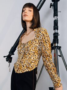 SHEIN VCAY Allover Print Sweetheart Neck Hanky Hem Blouse - Multicolor - View 5