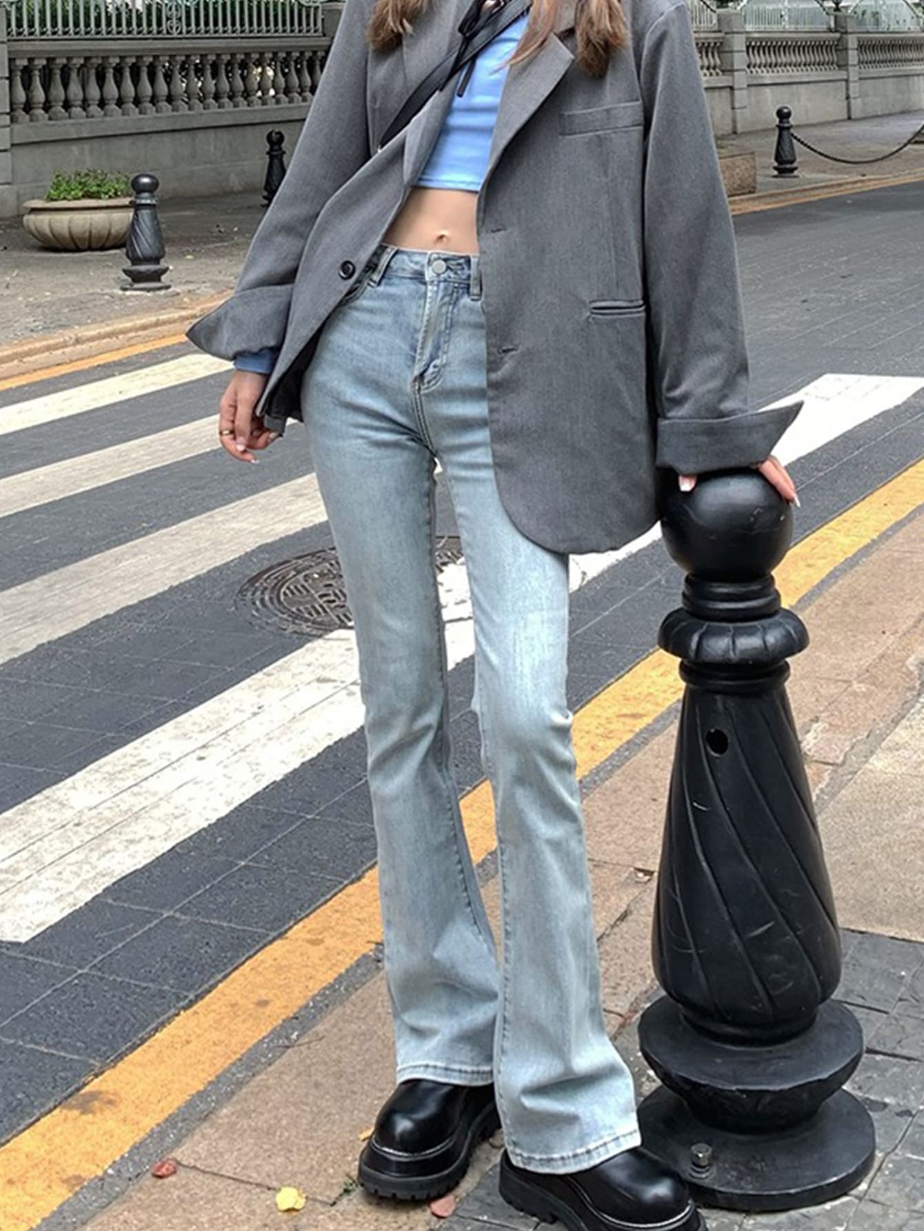 女士百搭纯色喇叭裤，时尚百搭，适合日常通勤和春季休闲穿着 - 淺色水洗藍 - 查看 1