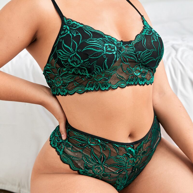 

Plus Floral Lace Lingerie Set, Green
