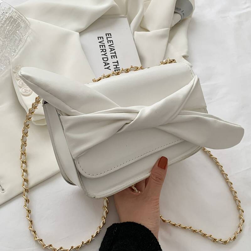 

Bow Decor Chain Bag, White