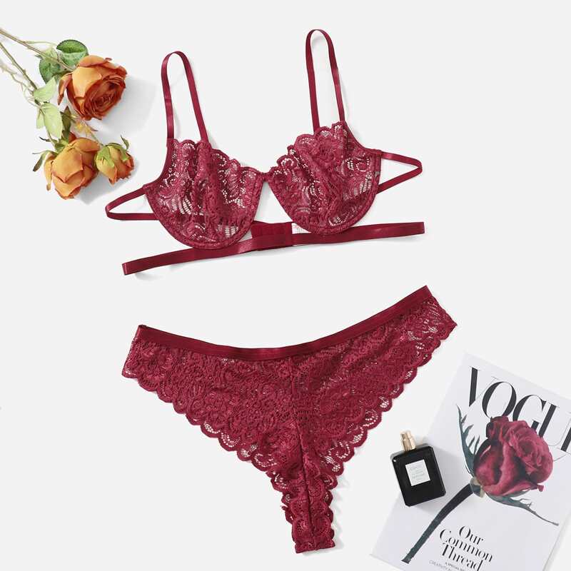 

Plus Floral Lace Underwire Lingerie Set, Burgundy