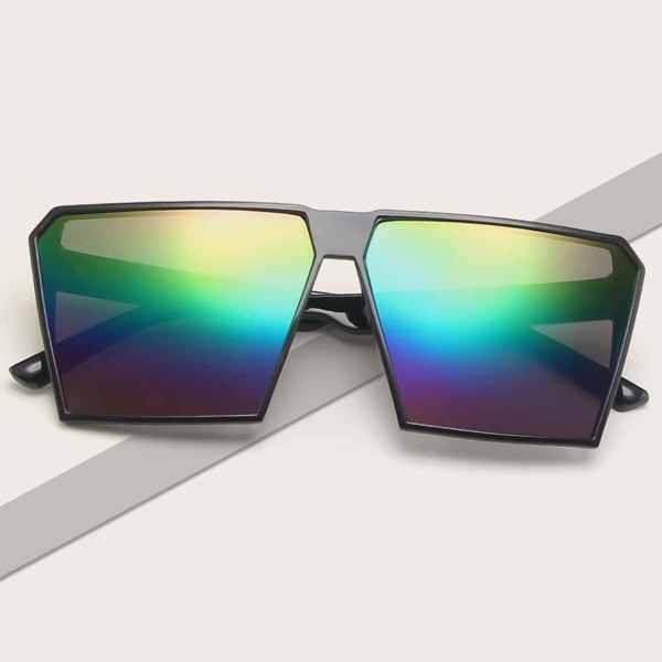 

Tinted Lens Square Frame Sunglasses