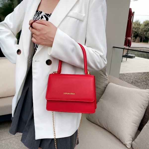 

Minimalist Flap Chain Satchel Bag, Red