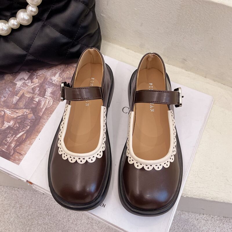 

Trim Decor Buckle Mary Jane Shoes, Brown