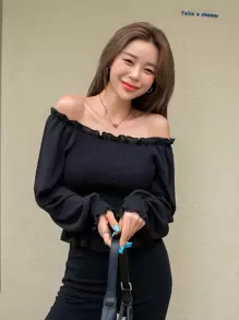 DAZY Blusa de hombros descubiertos ribete con fruncido - Negro - Ver 1