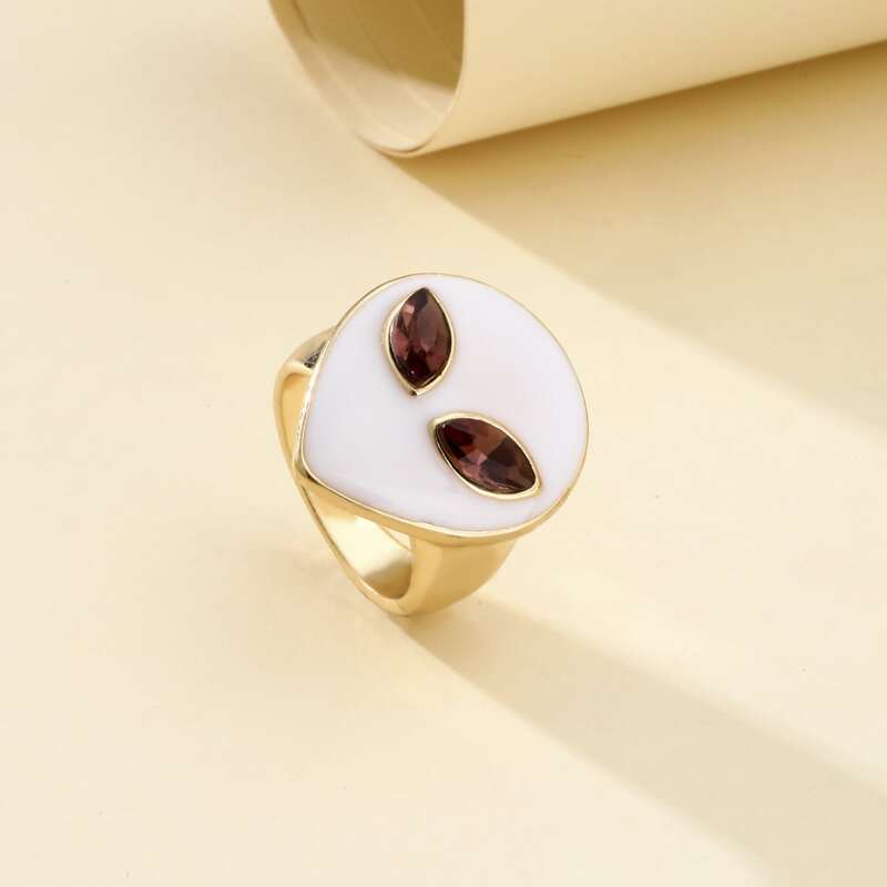 

Alien Design Rhinestone Ring, White