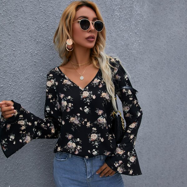 

Floral Print Bell Sleeve V-Neck Blouse, Black