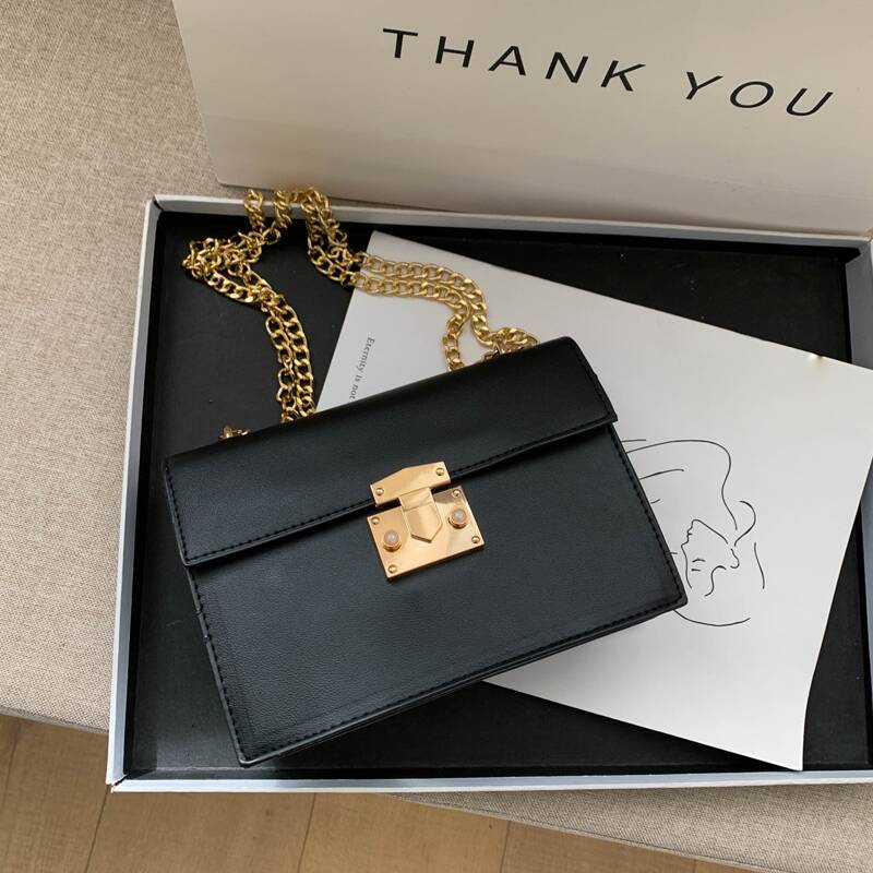 

Chain Strap Shoulder Bag, Black