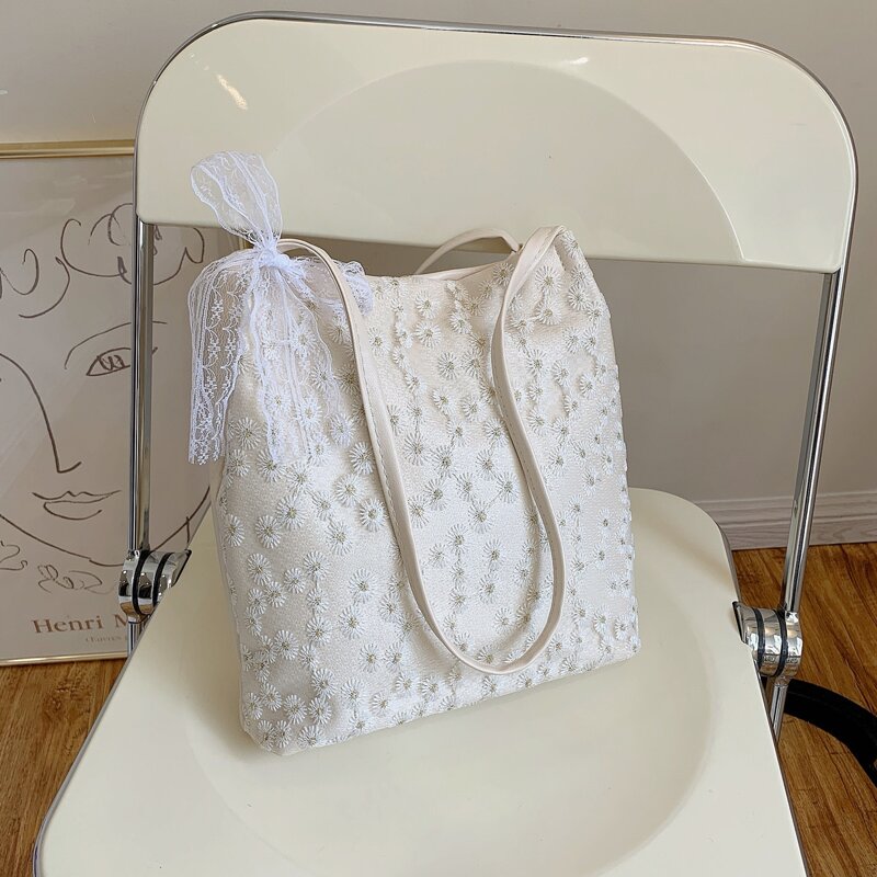 

Calico Embroidered Tote Bag, White