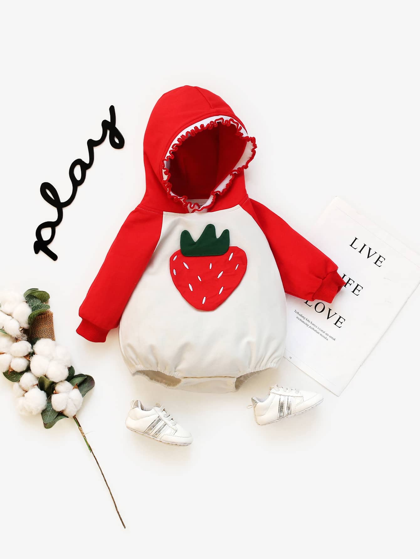 Peninsula Baby 女嬰草莓貼布連帽連身背心