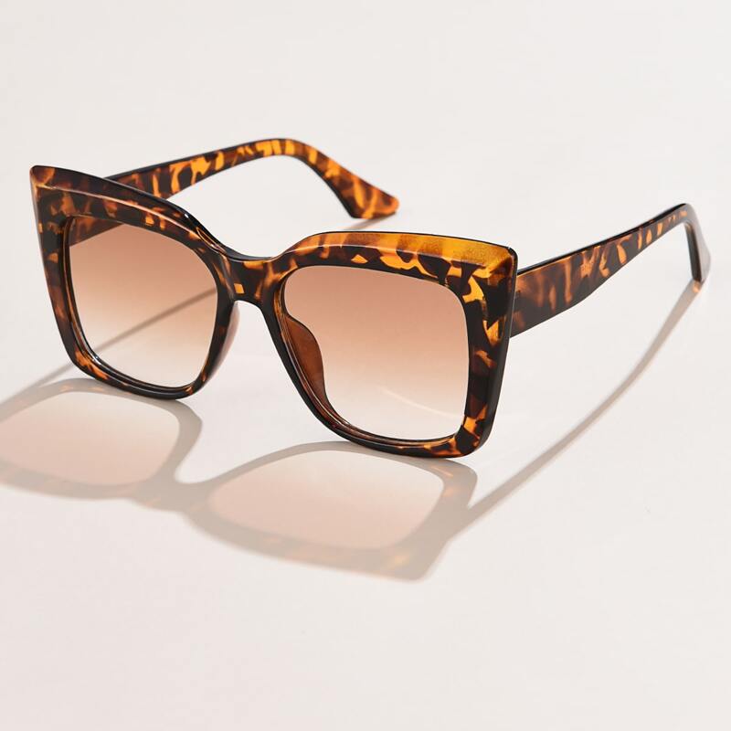 

Cat Eye Tinted Lens Sunglasses