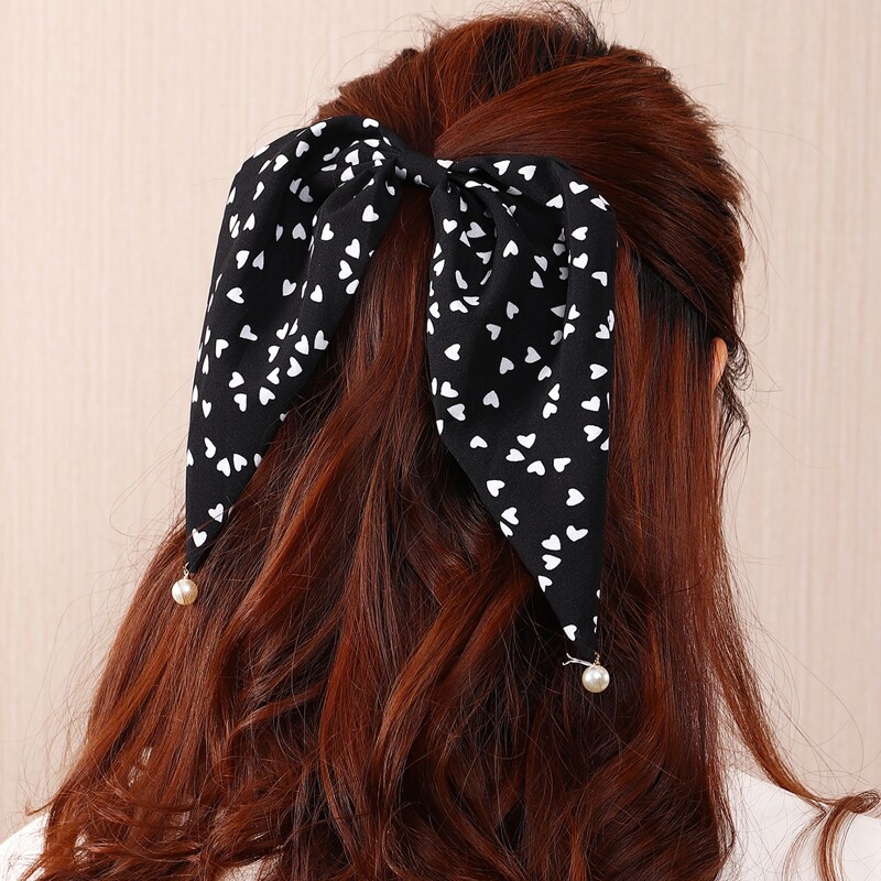 

Heart Print Bow Hair Clip, Black