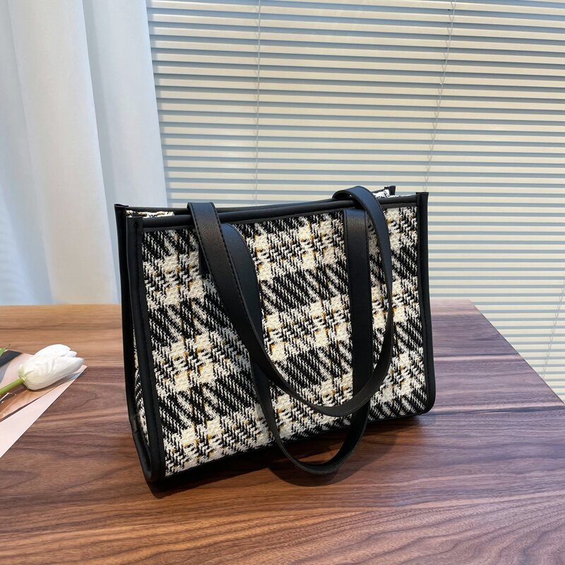 

Plaid Tote Bag, Black