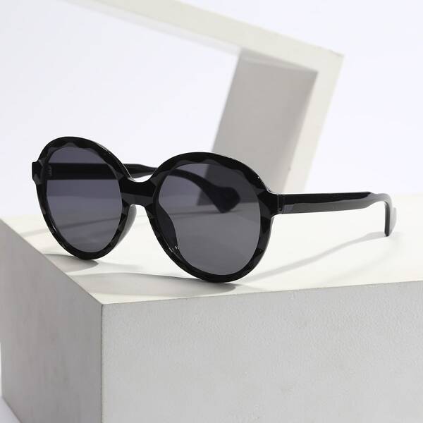 

Round Frame Sunglasses