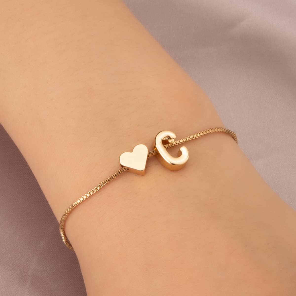 

Letter & Heart Decor Bracelet, Gold