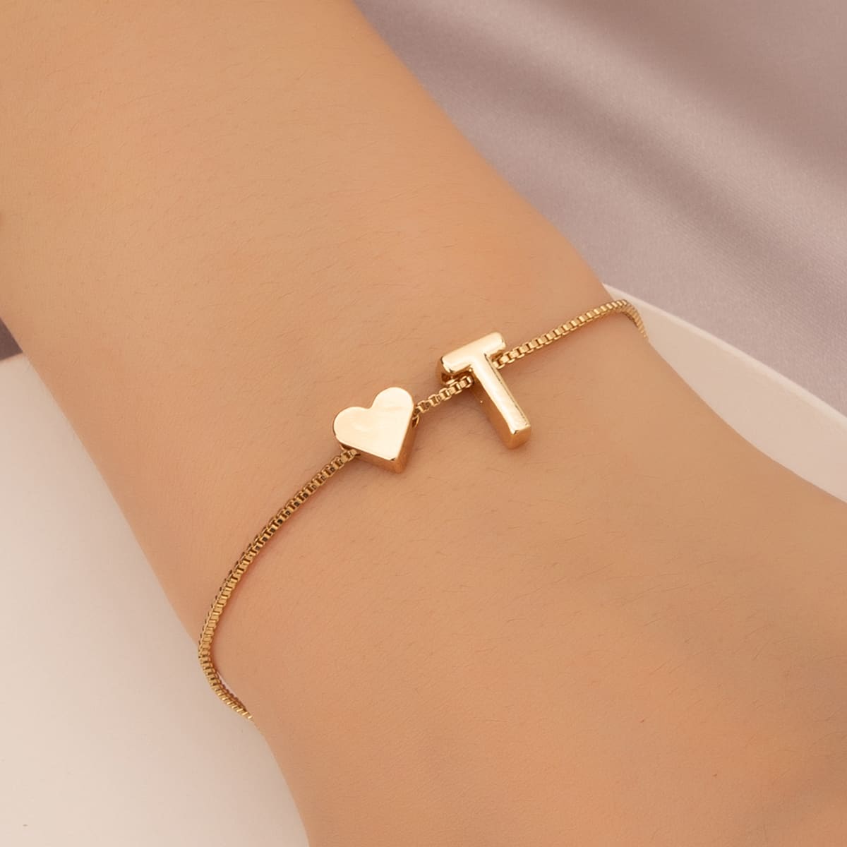 

Letter & Heart Decor Bracelet, Gold