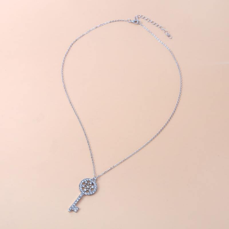 

Rhinestone Decor Key Pendant Necklace, Silver