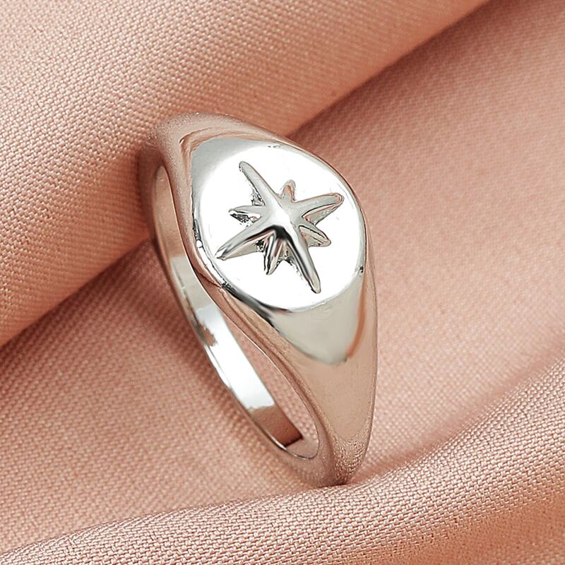 

Star Engraved Ring, Silver
