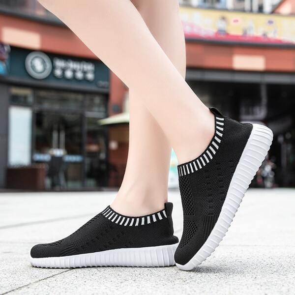 

Striped Pattern Knit Detail Slip On Running Shoes, Black