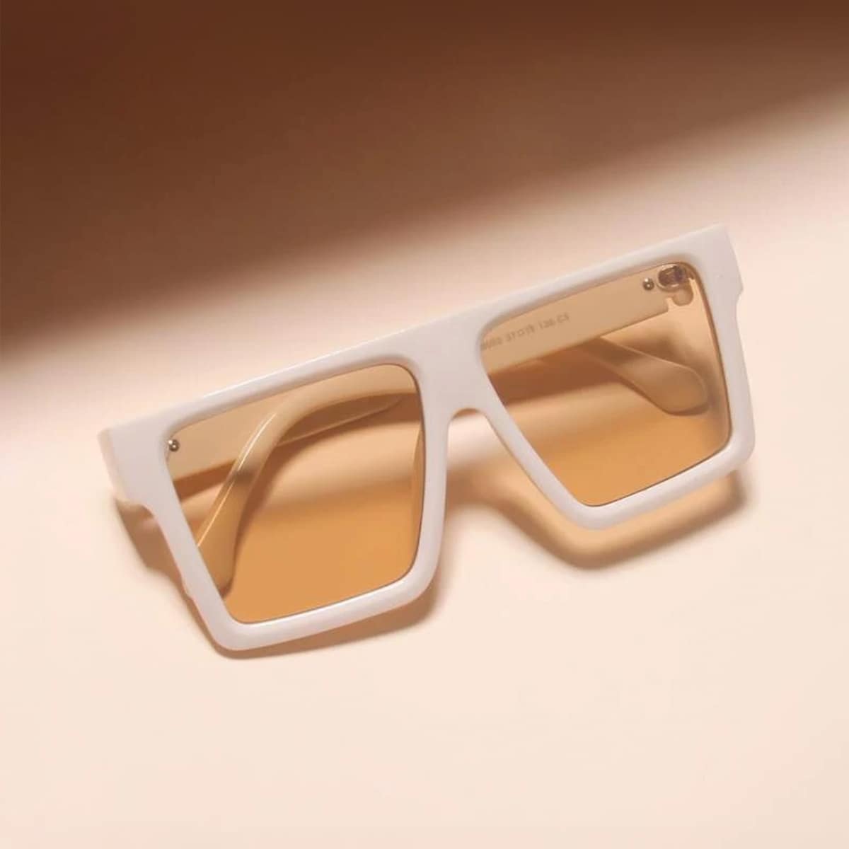 

Square Frame Sunglasses