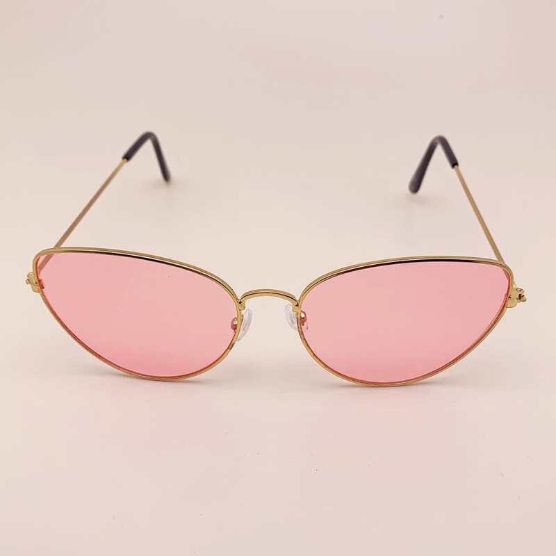 

Tinted Lens Frame Sunglasses