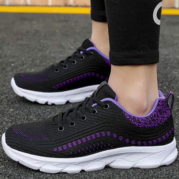 

Geo Graphic Running Shoes, Black