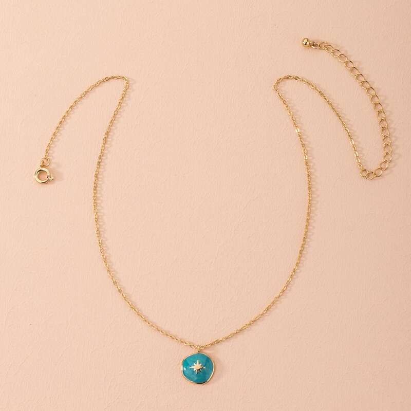 

Star Decor Chain Necklace, Multicolor