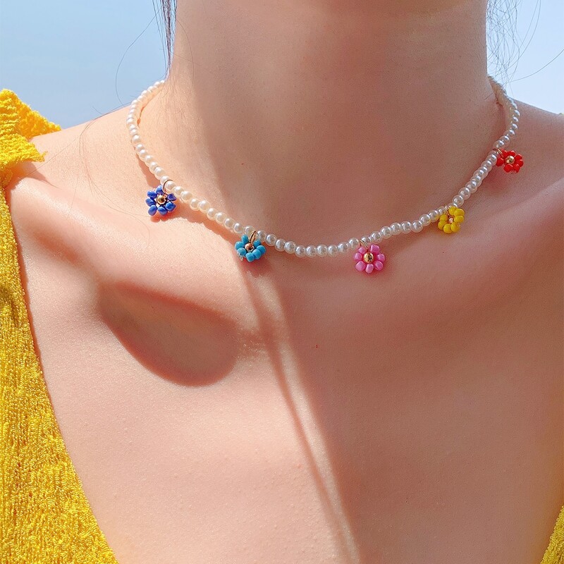 

Flower Decor Faux Pearl Beaded Necklace, Multicolor