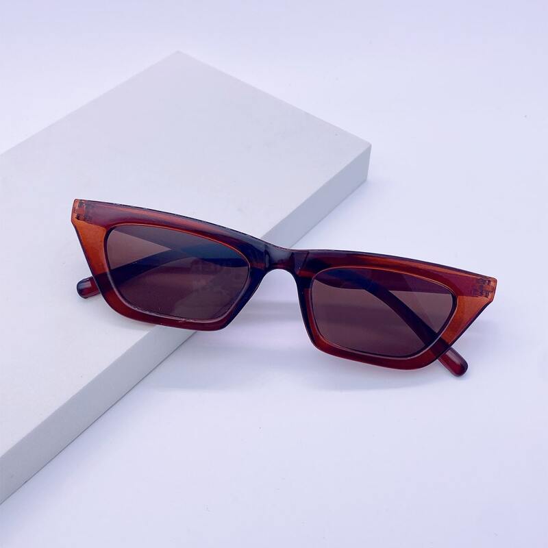 

Cat Eye Frame Sunglasses