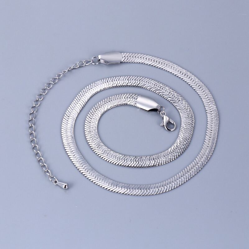 

Minimalist Chain Necklace, Silver