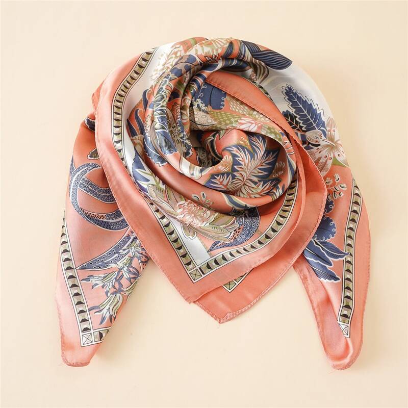 

Floral Pattern Bandana, Pink