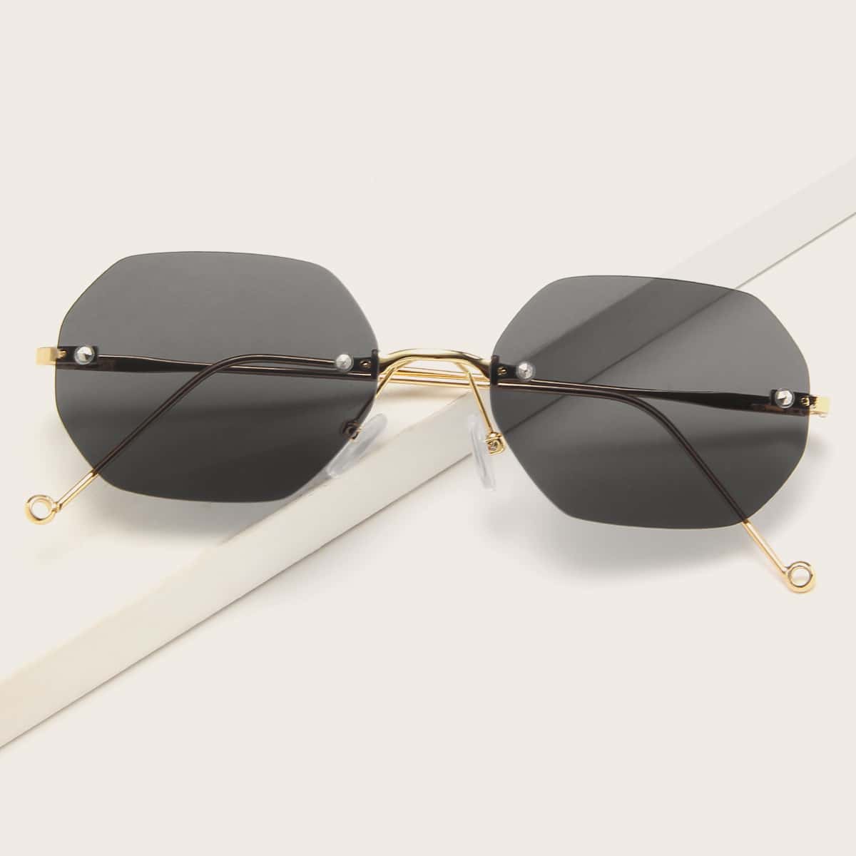 

Rimless Tinted Lens Sunglasses