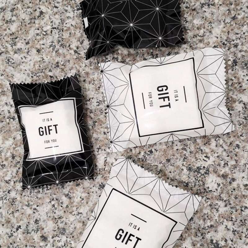 

100pcs Geometric Pattern Random Color Packaging Bag, Black and white