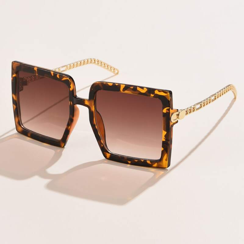 

Square Frame Sunglasses