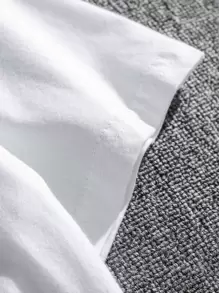 Manfinity Roghcode Hombres Camiseta con estampado de figura y slogan - Blanco - Ver 4