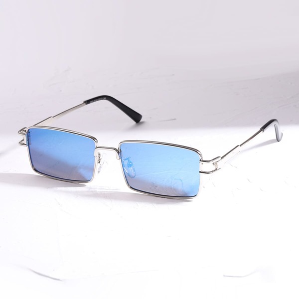 

Square Frame Sunglasses