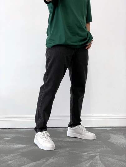 Manfinity Homme Calça Jeans de Cenoura Sólida Masculina, Corte Slim Longo, Lavagem Escura, Jeans Cargo Preto Liso para Trabalho Básico do Marido