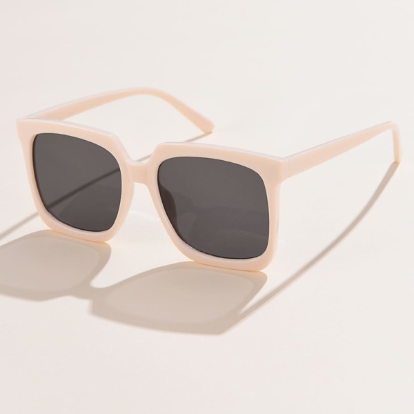 

Square Frame Sunglasses