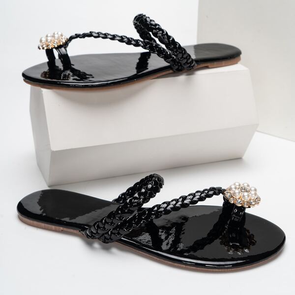 

Faux Pearl Decor Braided Design Thong Sandals, Black