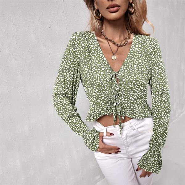

Ditsy Floral Flounce Sleeve Knot Front Top, Mint green