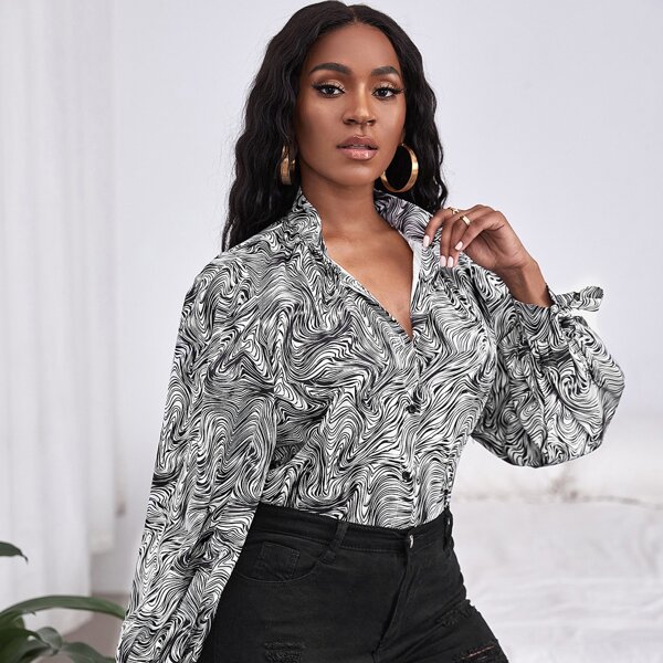 

Allover Print Button Front Blouse, Black and white
