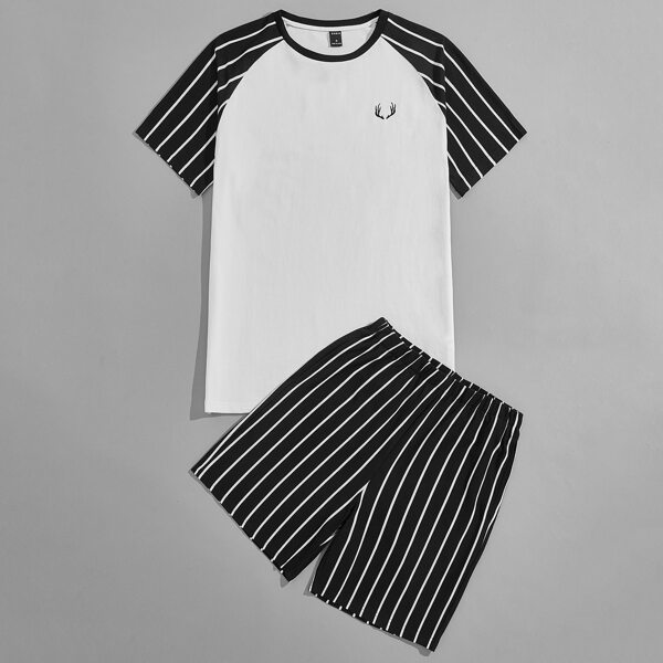 

Men Striped Antler Graphic Tee & Shorts Lounge Set, Black and white