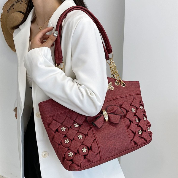 

Flower Appliques Bow Decor Metal & Braided Detail Chain Bag, Red