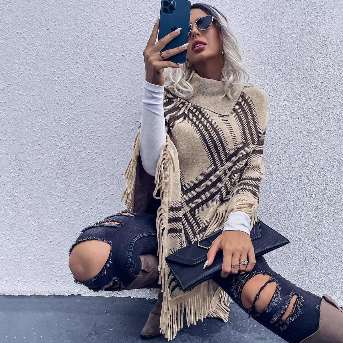 в полоску с бахромой Свитер Пончо