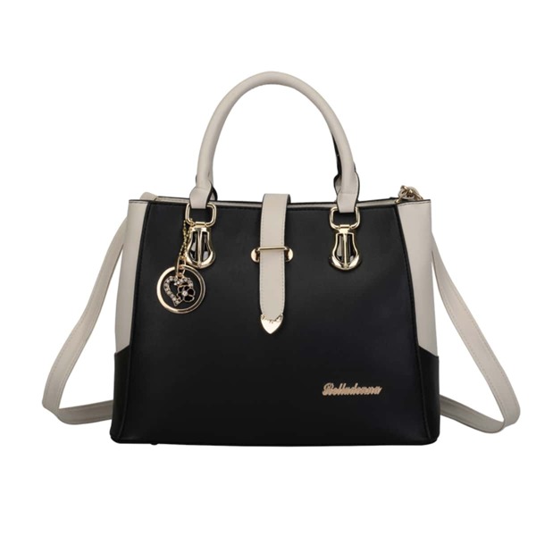 

Heart Charm Shoulder Bag, Black